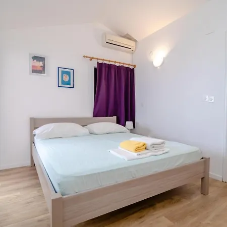 아파트 Seaview Retreat Jagodna - Apartment Stela 스베타 네델자